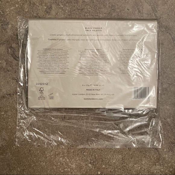 NWT! - Iconic London | Blaze Chaser Face Palette - Picture 13 of 14